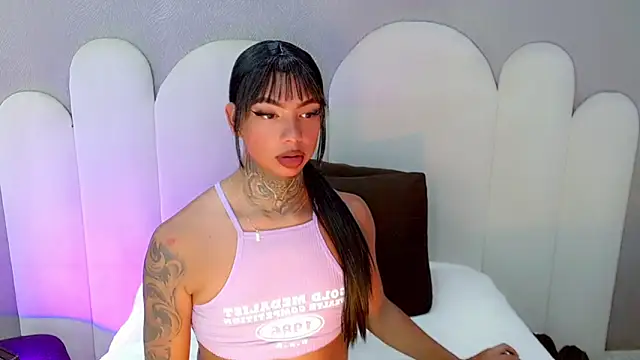 laura sweett120 online show from March 11, 5:22 am