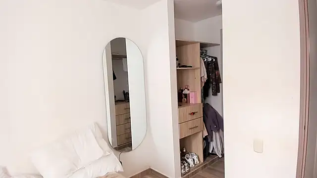 rose scottt online show from March 6, 4:56 pm