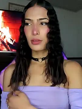 Snapshot of Lanna_hott_ chatting on October 19, 9:18 pm Lanna hott online show from October 19, 9:18 pm