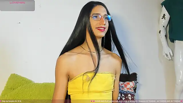 Snapshot of CharlotteLauren chatting on September 18, 11:54 pm CharlotteLauren online show from September 18, 11:54 pm