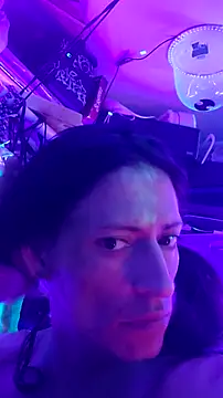 gurlnips online show from March 16, 8:29 am