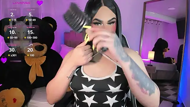 alexia mattel online show from November 6, 8:20 pm