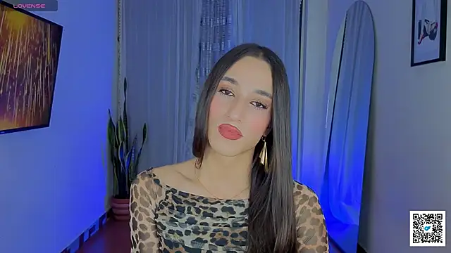 Goddivaa online show from December 17, 8:20 am