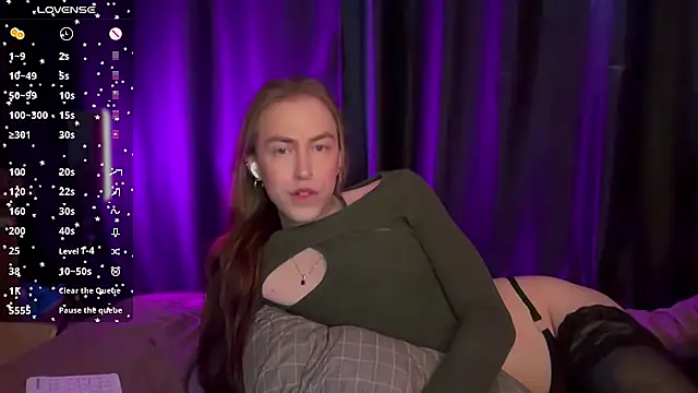 Avril Pearly  online show from February 7, 11:49 am