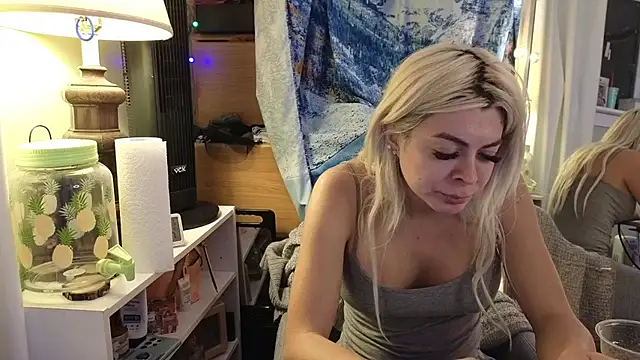 cunty tranny lydia online show from January 19, 5:26 am