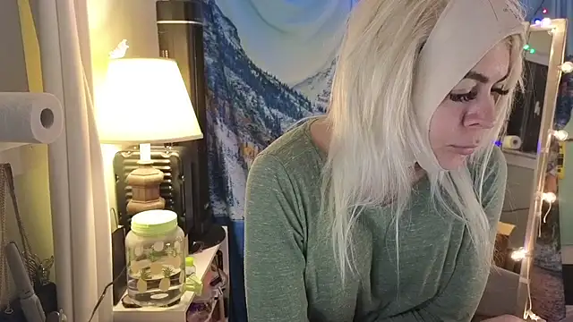 cunty tranny lydia online show from March 7, 5:24 am