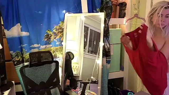 cunty tranny lydia online show from September 30, 3:50 am