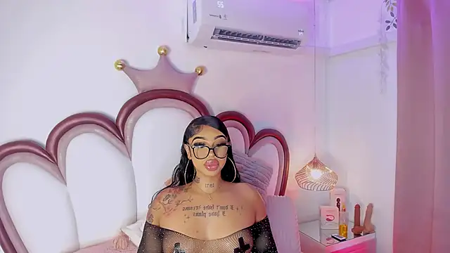 Mia Jansen online show from May 22, 1:51 pm