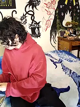 Snapshot of fenixmfx19 chatting on October 9, 6:20 pm fenixmfx19 online show from October 9, 6:20 pm