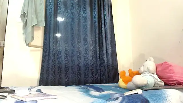 fenixmfx19 online show from April 9, 12:12 am