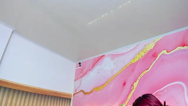 Daisy  rose online show from February 24, 3:10 am