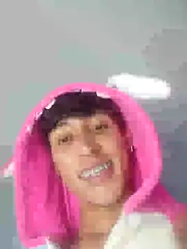 samantha prinse online show from February 4, 3:33 am