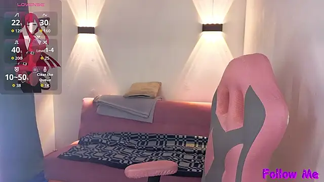 vittorialombardi   online show from March 21, 7:21 am