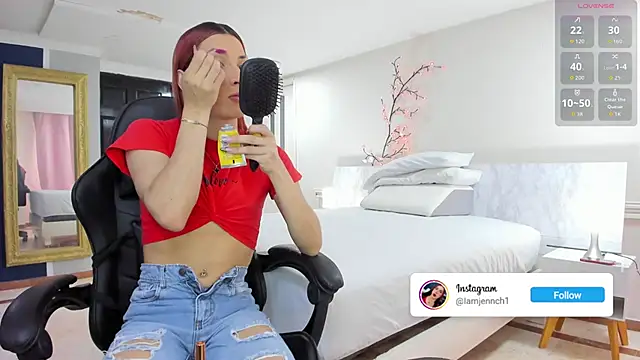 charolbruce 1 online show from March 12, 12:10 pm