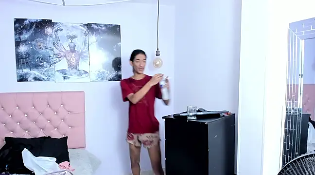 SofiaNaugthyxTS online show from March 1, 2:48 am