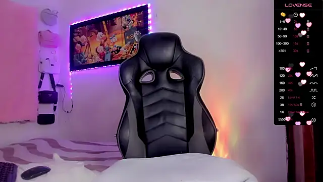 AndreaSweet  online show from October 15, 12:32 am