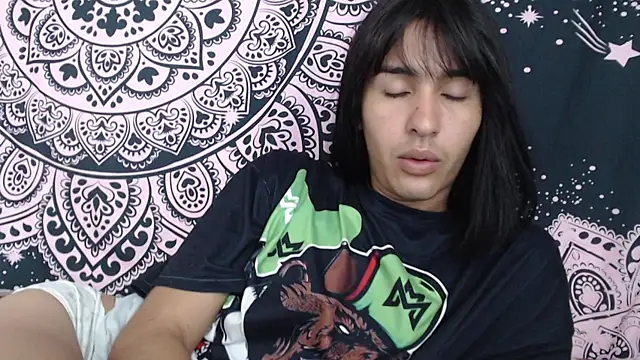 liissa 0 online show from May 30, 3:43 pm