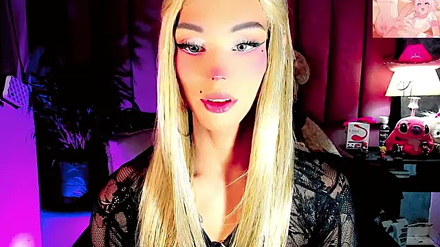 Snapshot of dollswit01 chatting on November 2, 2:42 am dollswit01 online show from November 2, 2:42 am