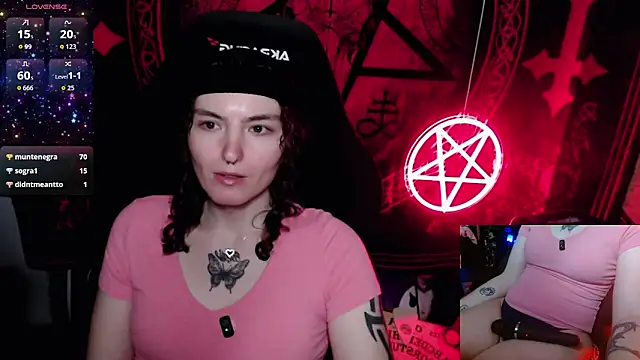 BrandiWRLD 999 online show from October 22, 1:07 am