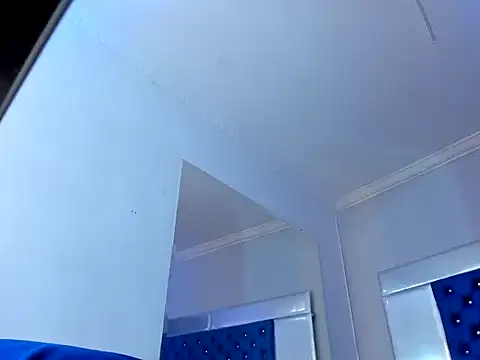 Eyleen Santos online show from October 31, 8:17 pm