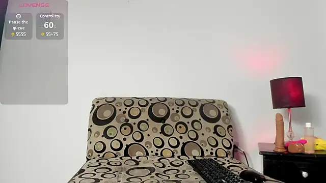 Snapshot of alejandrasxx chatting on January 24, 7:39 pm alejandrasxx online show from January 24, 7:39 pm