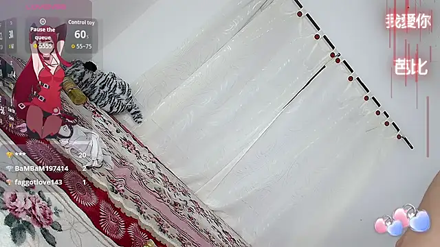 Snapshot of barbiedolls_x chatting on October 19, 10:57 pm barbiedolls x online show from October 19, 10:57 pm
