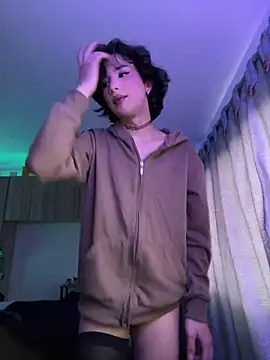 sue   0 online show from February 18, 9:09 pm