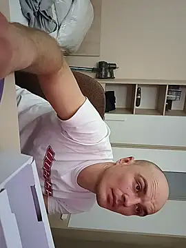 uleglasuczPL online show from January 23, 1:08 am