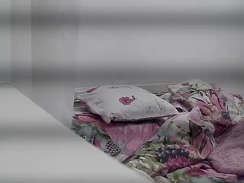 uleglasuczPL online show from October 7, 10:44 pm