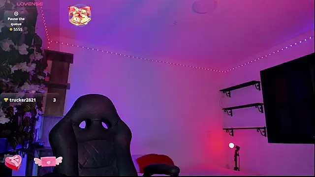 Heka Prudence online show from April 9, 3:52 am