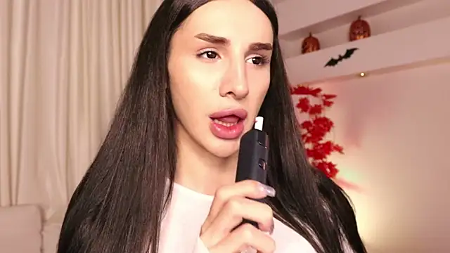 Kim Oberlin  online show from October 28, 11:30 am