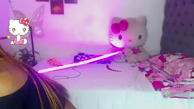 lucianadolll online show from March 10, 6:00 pm