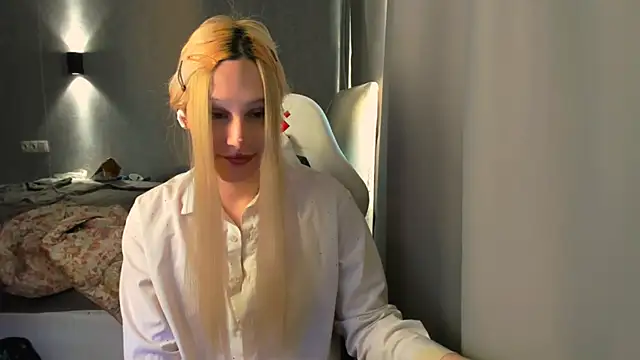 Kleo Godde online show from November 16, 9:41 am