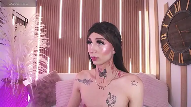 Aniie Doll online show from December 14, 8:26 pm