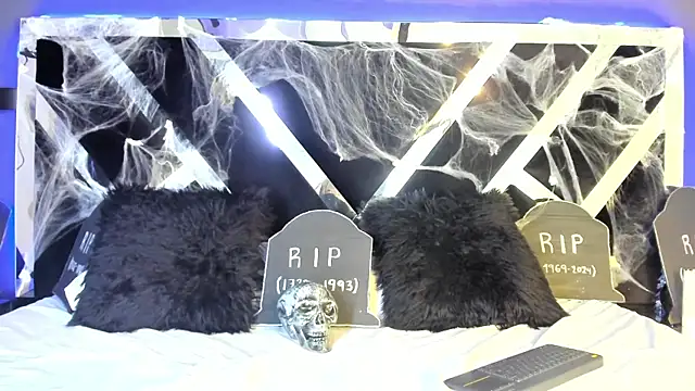 AliDiaz  online show from October 27, 7:22 pm