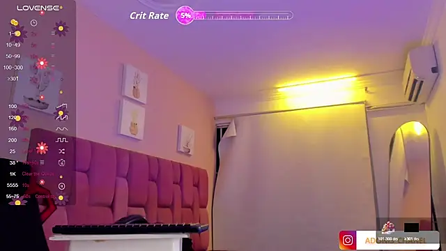 CHANELL 11INCHES online show from December 21, 1:11 am