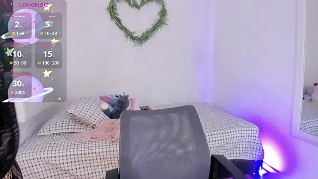 Brithanycullen online show from March 5, 2:05 am