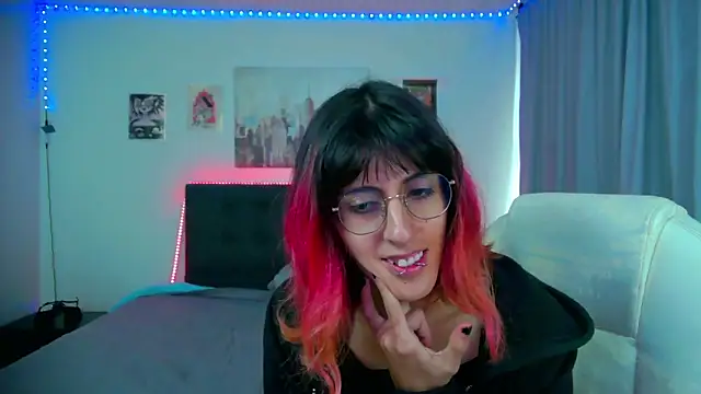 goth minerva online show from March 19, 1:44 pm