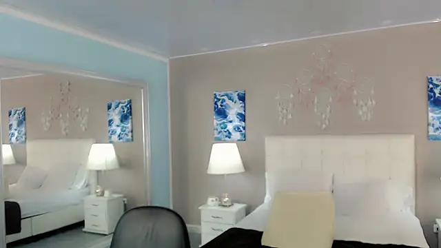 maddissonivanova online show from October 24, 2:27 am