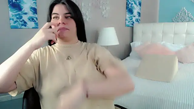 maddissonivanova online show from January 17, 7:43 pm