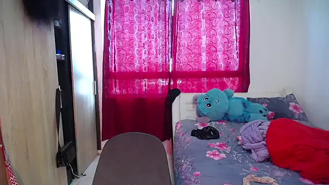 pink 7777 online show from February 16, 5:22 pm