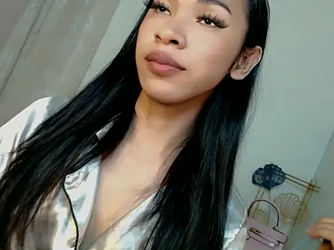 Annaloula online show from November 29, 7:38 pm