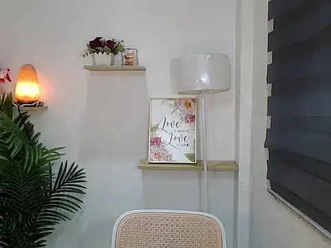 scarlett brownx69 online show from April 17, 5:43 am