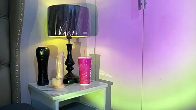 solana imani online show from October 21, 4:19 pm