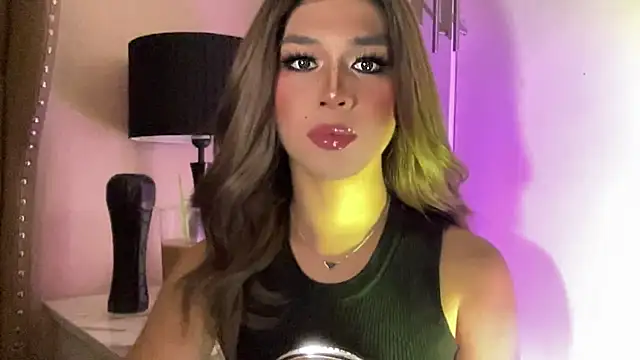 solana imani online show from November 22, 11:23 am