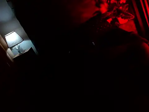 yan2xcumsalotxx online show from February 1, 9:35 pm