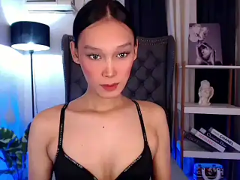 Snapshot of sensualmelody143 chatting on October 14, 1:34 pm sensualmelody143 online show from October 14, 1:34 pm