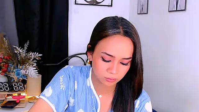 Zialustts online show from March 15, 3:26 pm