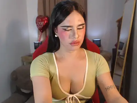 RebeccaTs online show from April 18, 11:34 am