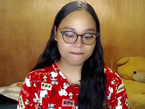  Lylia online show from October 31, 9:23 pm